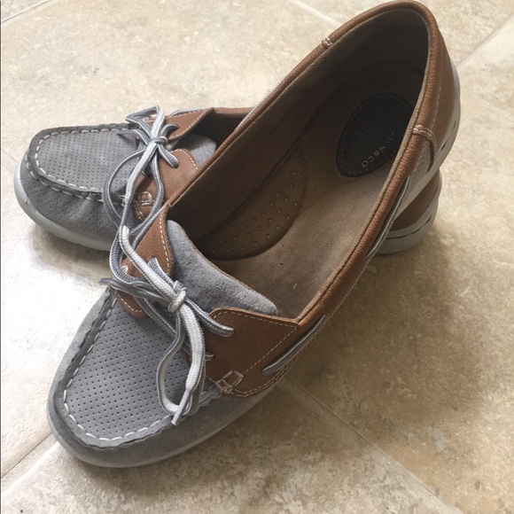 Bass Shoes - Women’s Bass shoes